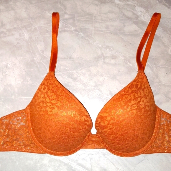 PINK Victoria's Secret Other - Pink by Victoria's secret where everywhere push up 34A